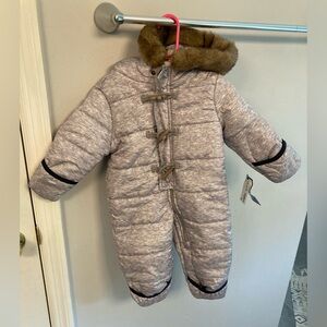 NWT OshKosh Pram Suit with flip booties Infant Snowsuit 6-9 months Hooded Winter